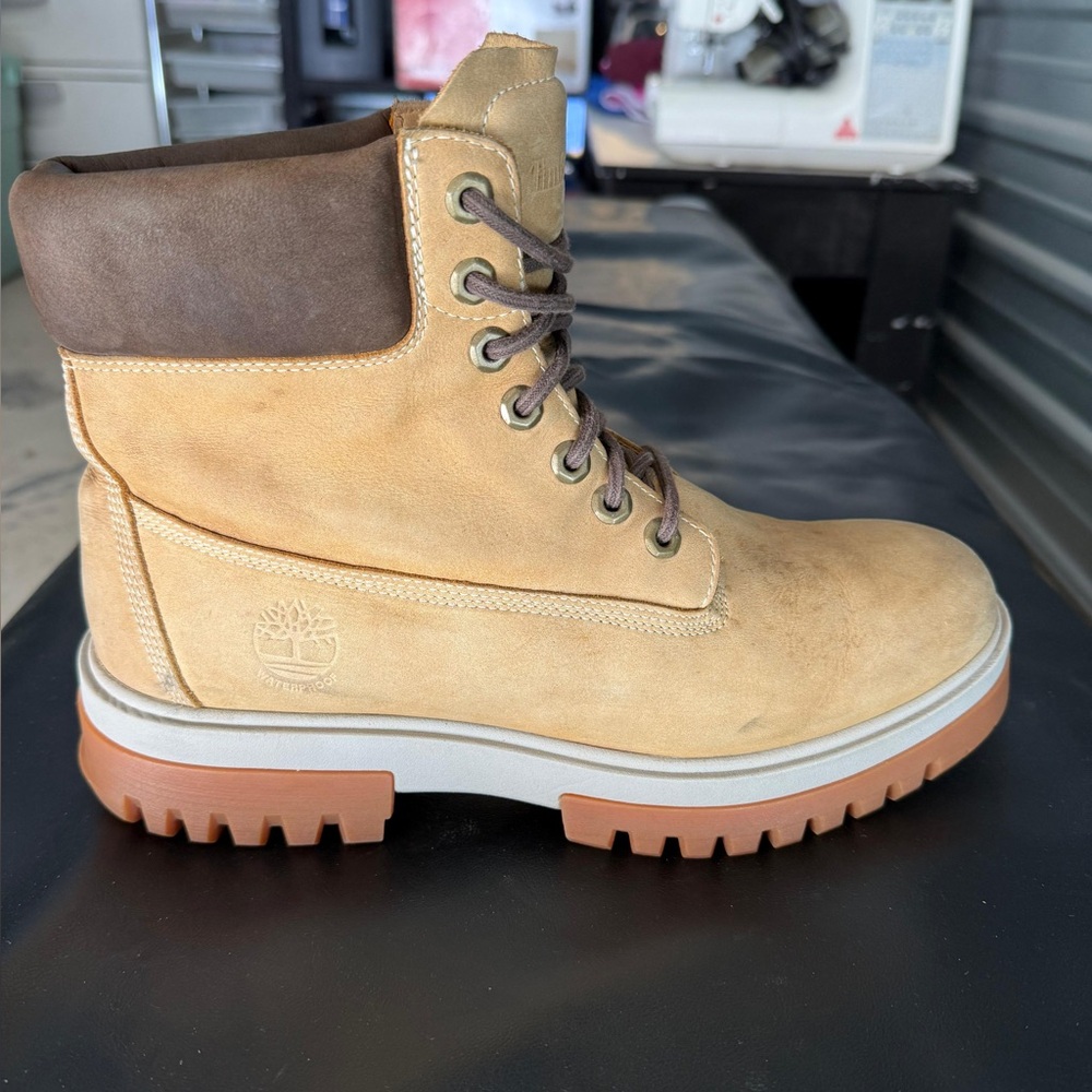 Timberland Men's Light Brown Leather Boots